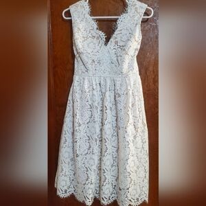 NWT sleeveless fully lined ivory lace DRESS size S